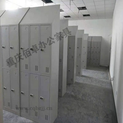 定做斜頂六門(mén)更衣實(shí)拍圖